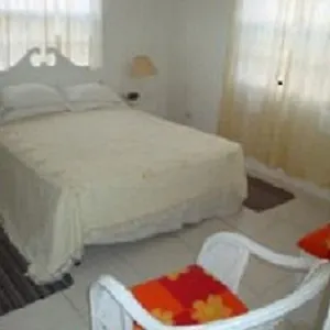 Annjenn Apartment