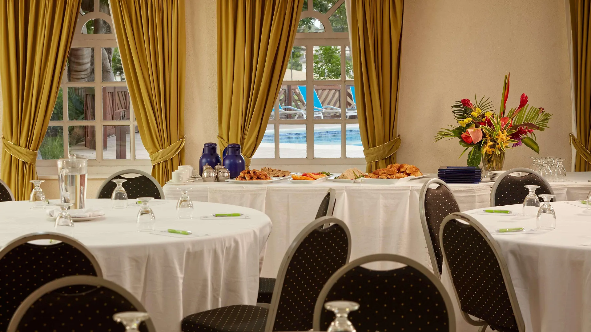 Divi Southwinds Beach Resort Christ Church Hotel